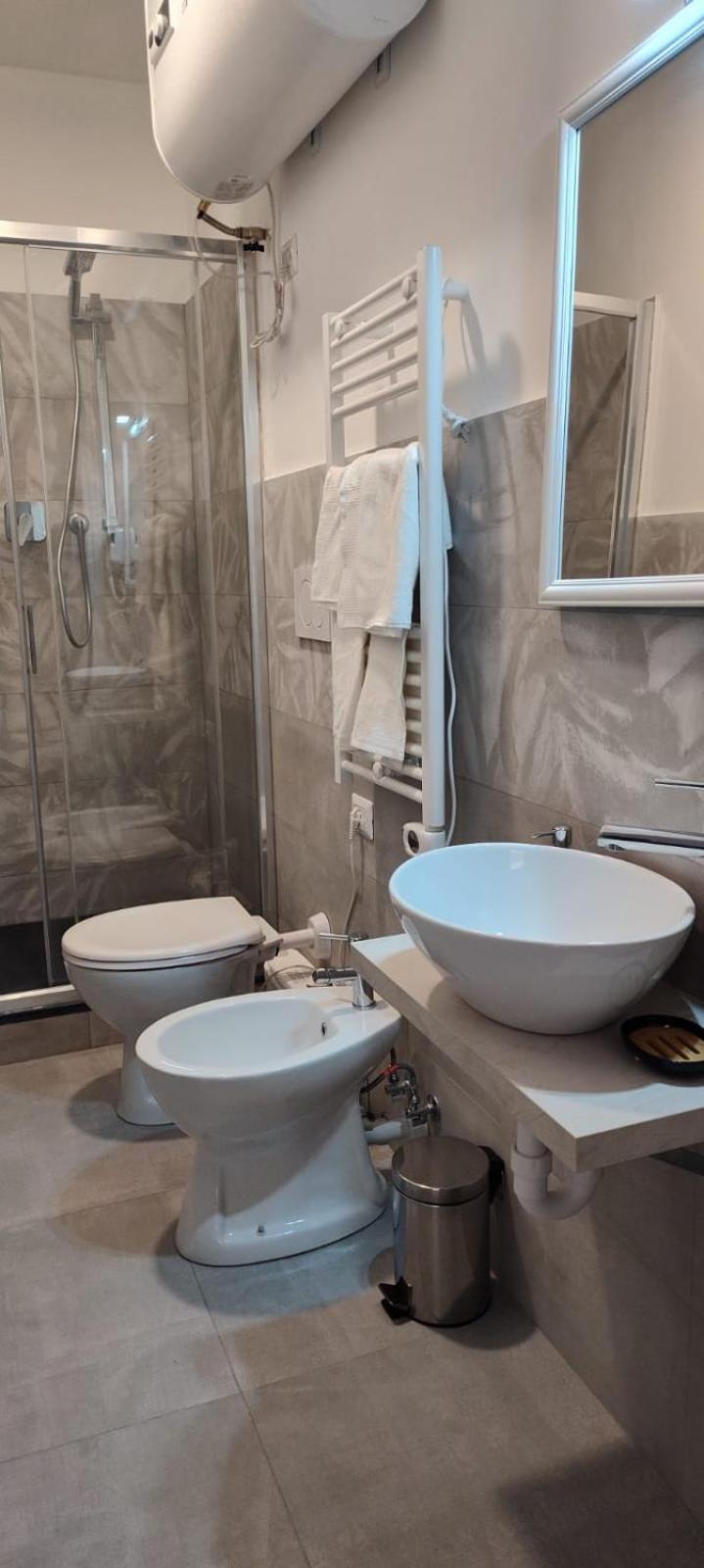Bed and Breakfast Le Quattro Stagioni Генуя Экстерьер фото