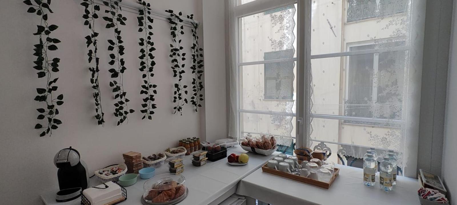 Bed and Breakfast Le Quattro Stagioni Генуя Экстерьер фото